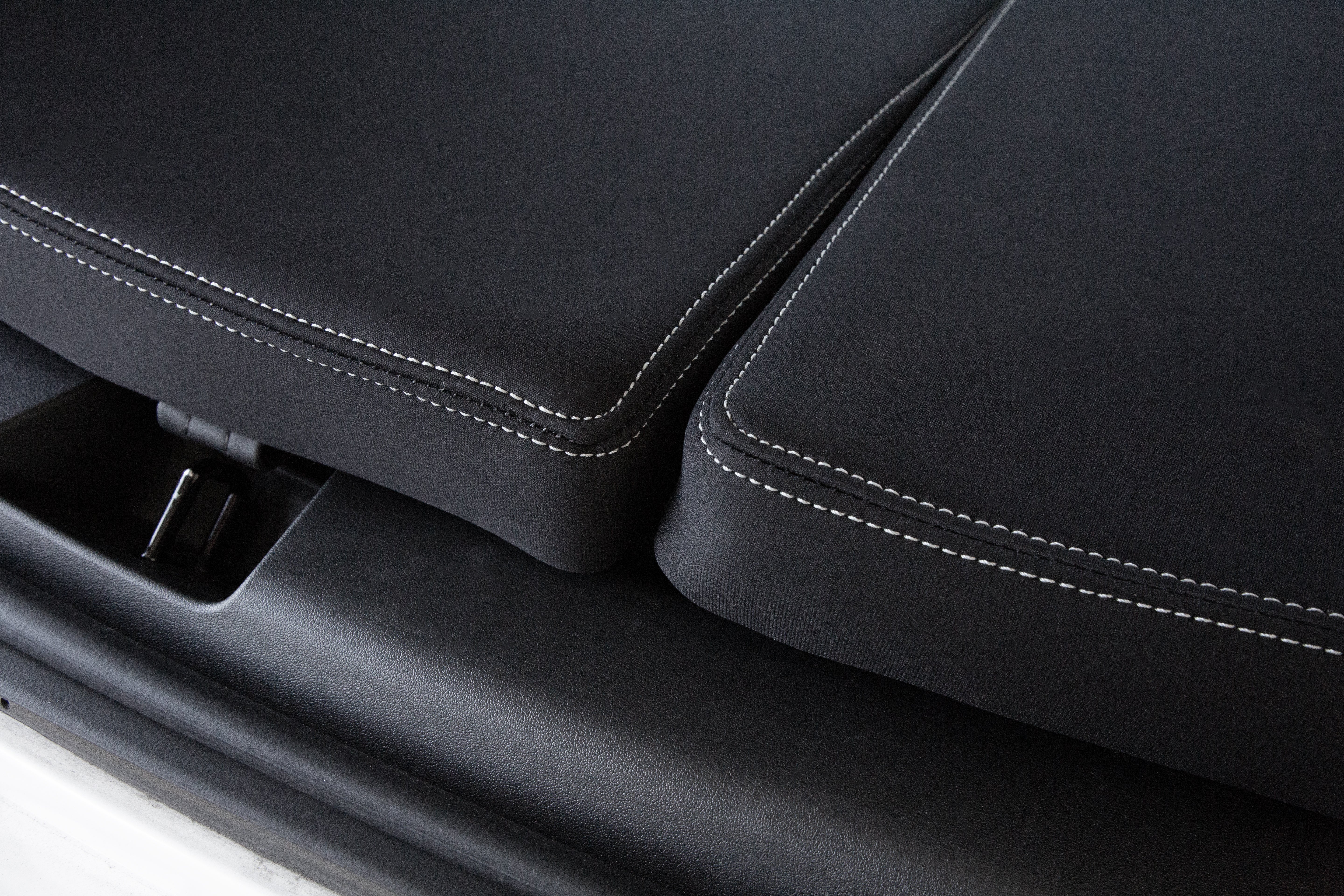 Custom fit Neoprene Cargo Mattress for Tesla - Image 4